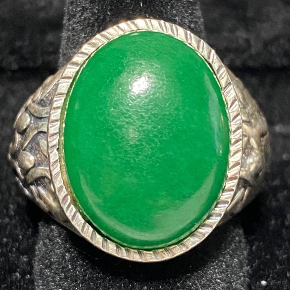 Ring Jade Size 8 Vintage Relief Design Jewelry Sterling Silver Tested